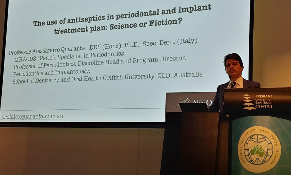 Prof Quaranta lecturing on antiseptics in periodontal and implant treatment